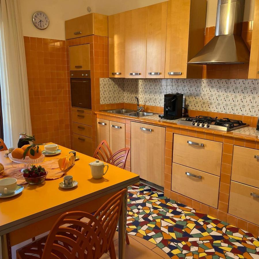 Vip Sul Mare Bed & Breakfast Castellammare di Stabia Ngoại thất bức ảnh